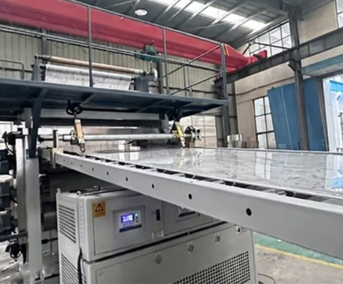 Αγορά Γραμμή εξώθησης πλακέτας UV 500-1000 Kg/H με οθόνη αφής ελέγχου PLC 6 ζώνες θέρμανσης online manufacture